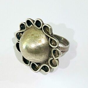 Unique design Sterling Dome Ring From Mexico. Fits Between 7-7.5.